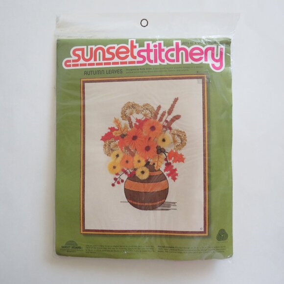 Autumn Leaves Vintage 1976 Sunset Stitchery 100% Wool Yarn Embroidery Kit #2241 - Picture 1 of 7
